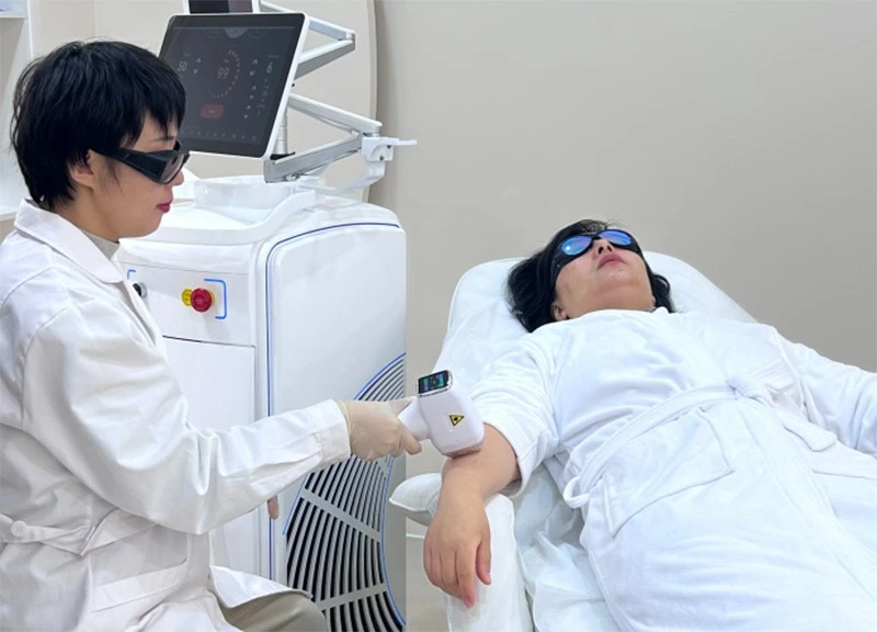 Precautions-during-and-after-the-freezing-point-laser-hair-removal-operation